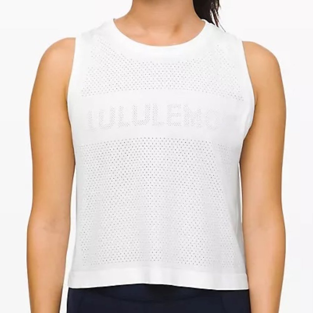 lululemon logo Breeze By Muscle Crop Tank Size 12 - White
